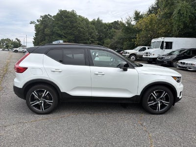 2019 Volvo XC40 R-Design
