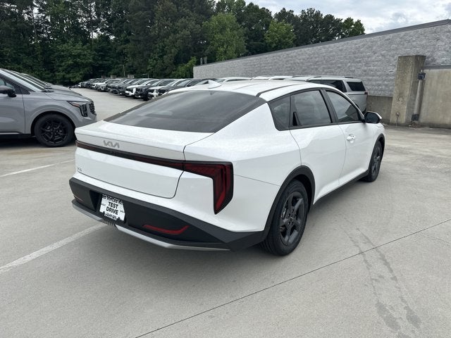 2026 Kia K4 LXS
