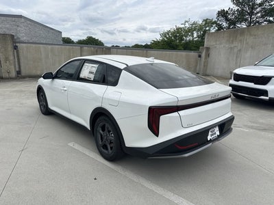 2026 Kia K4 LXS
